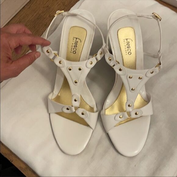 FRESCO BY PIERRE WHITE WITH GOLD STUDS, LEOPARD WEDGE SANDALS.  NEW - Picture 3 of 9